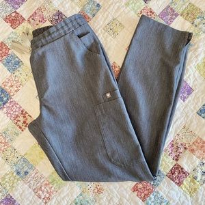 Figs cargo scrub pants small